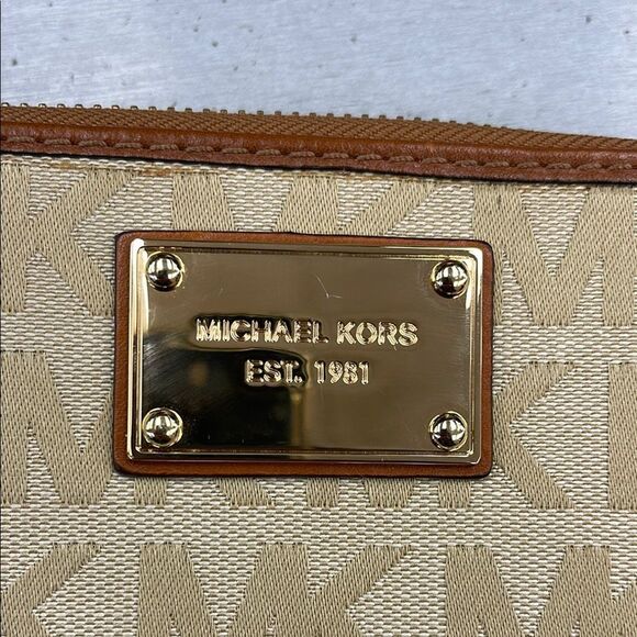 Michael Kors Tan and Brown Wallet - Picture 2 of 4